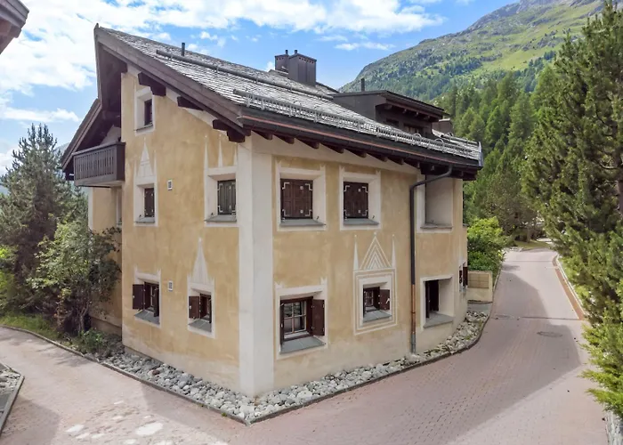 Abitaziun Ueerts - *