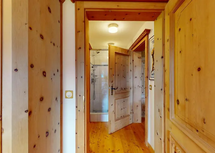 Abitaziun Ueerts - * Champfer