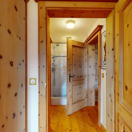 Abitaziun Ueerts - * Champfer